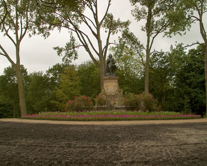 meIM000967.jpg
