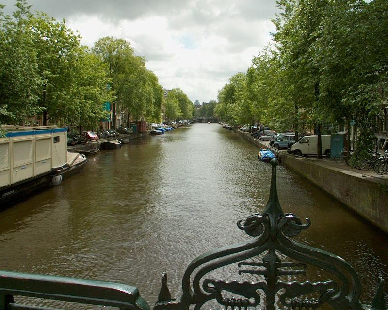 meIM000976.jpg