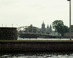 meIM001015.jpg